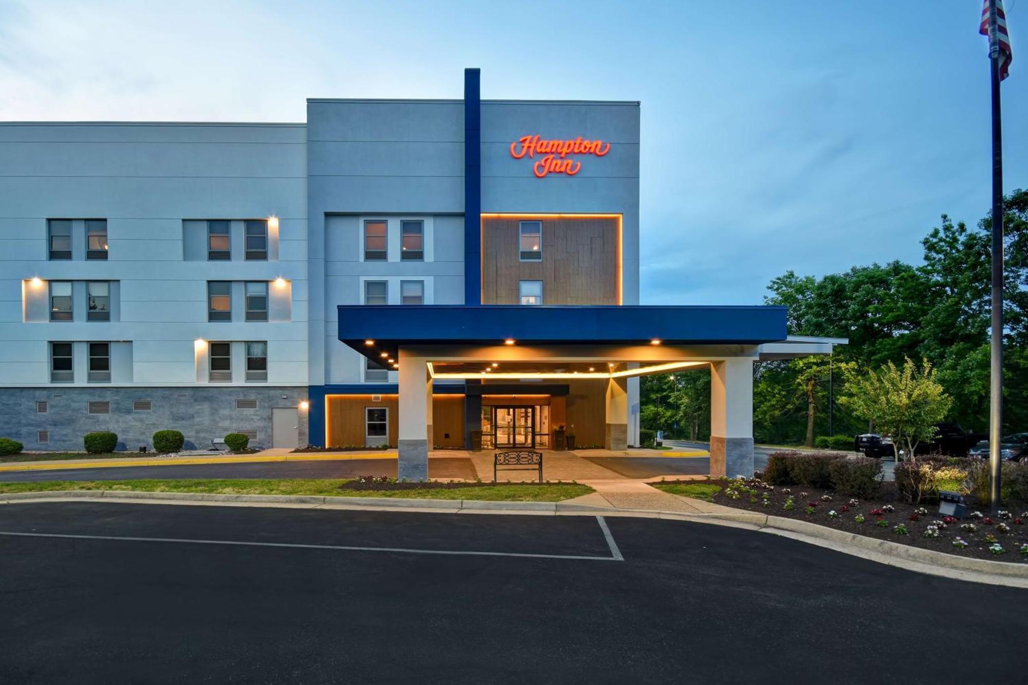 Hampton Inn Potomac Mills וודברידג' מראה חיצוני תמונה